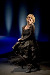 TEATRO CARCANO – Ragazze, nelle lande scoperchiate del fuori