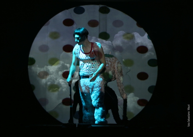 Foto di scena: Filippo Timi in Skianto al Teatro franco Parenti di Milano