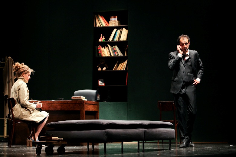 Confidenze troppo intime al Teatro Litta