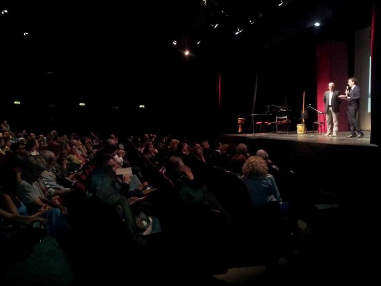 Foto: il Direttore Artistico Emilio Russo e l’Assessore alla Cultura del Comune di Milano Filippo Del Corno durante la presentazione di stagione del Teatro Menotti di Milano avvenuta il 19 giugno 2014