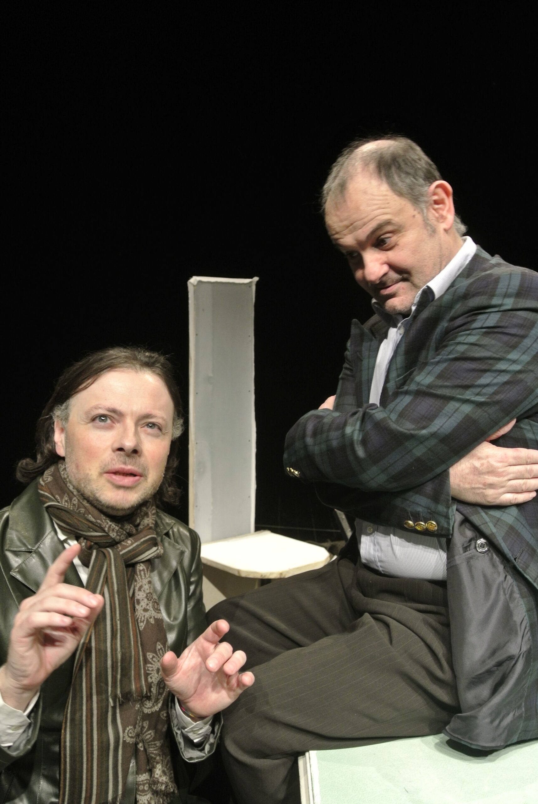 Foto di scena: da sin. Alessandro Pazzi, Riccardo Magherini in Caligola, al Teatro Oscar di Milano fino al 26 aprile 2015