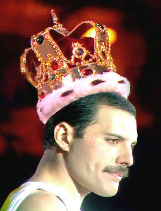 Foto: Freddie Mercury (Zanzibar 5 settembre 1946 – Londra 24 novembre 1991)