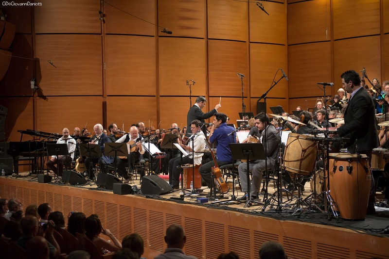 Foto: Inti Illimani Historico, direttore Massimiliano Stefanelli - Auditorium di Milano, 6 settembre 2017