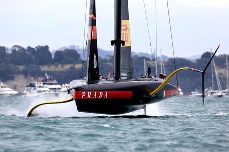 Luna Rossa durante la regata del 5 a 1 contro Ineos Team © Ansa