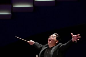 Foto: Deun Lee durante il Concerto finale del Concorso La 5a Sinfonia di Sibelius © Franck Lallemand