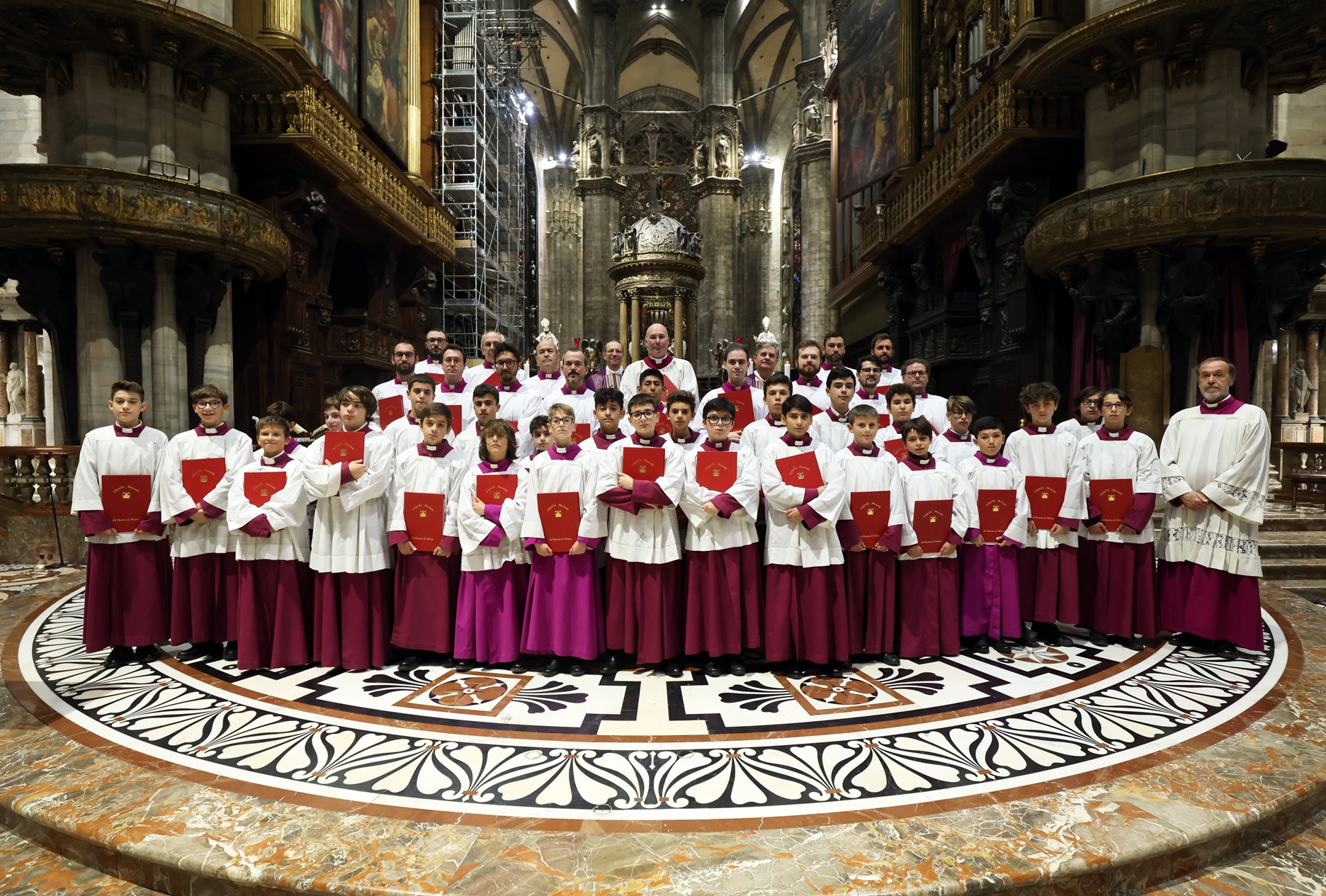 Foto: cantori de La Cappella Musicale del Duomo di Milano © Veneranda Fabbrica del Duomo- Auditorium di Milano, lunedì 3 aprile 2023