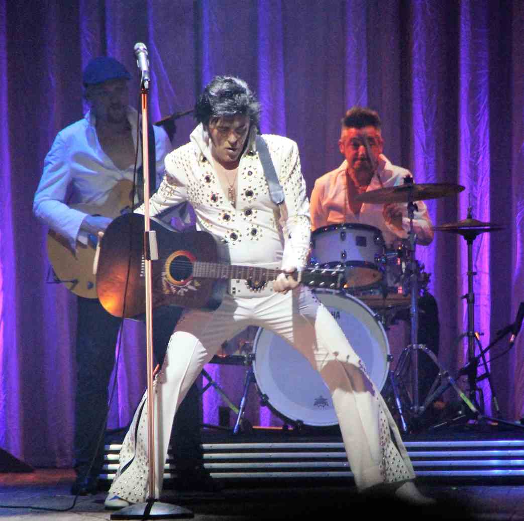 Foto di scena: Joe Ontario © Elvis the Musical