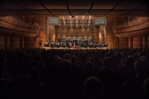 Foto: Con Claus Peter Flor nella Nona di Beethoven © Studio Hanninen - Auditorium di Milano, dal 29 dicembre 2023 al 1° gennaio 2024