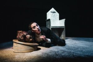 Foto di scena: Erodiàs + Mater strangosciàs © Daniela Neri - Milano, Piccolo Teatro Grassi, dal 20 al 25 maggio 2025