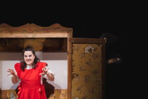 Foto di scena: Cappuccetto Rosso - Noemi Valentini © Immagina