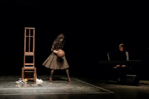 Foto di scena: Le voci dei bambini © Cristina Valla