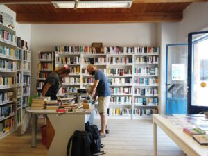 Foto: Biblioteca di Capraia © Fondazione Sanlorenzo